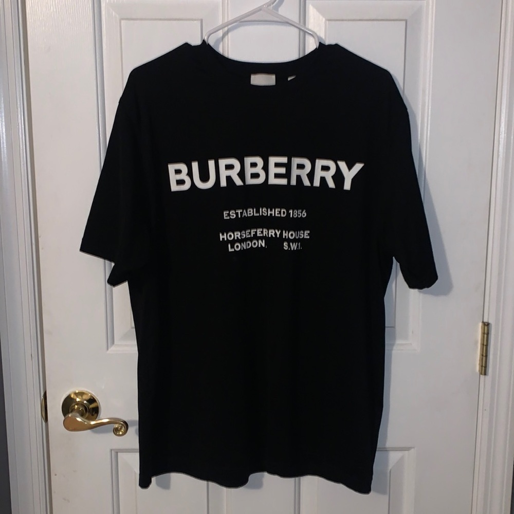 Authentic Burberry T-shirt (Men’s)